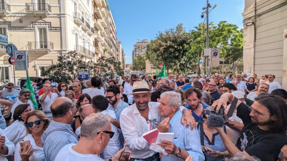 Comunali Bari al ballottaggio passa Vito Leccese è lui il sindaco