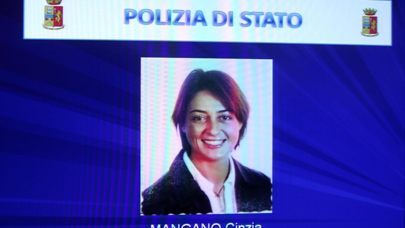 Clan calabresi e siciliani facevano affari a Milano
Arrestati figlia e genero dello stalliere di Arcore