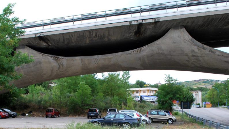 “Fermate il progetto di illuminazione”
Lettera al ministro sul ponte Musmeci