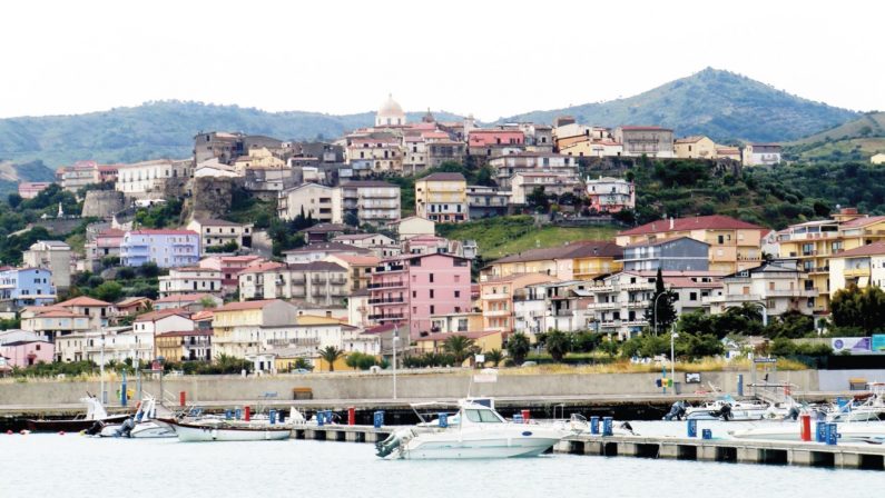 Cariati, la magia ruota intorno alla fortezza