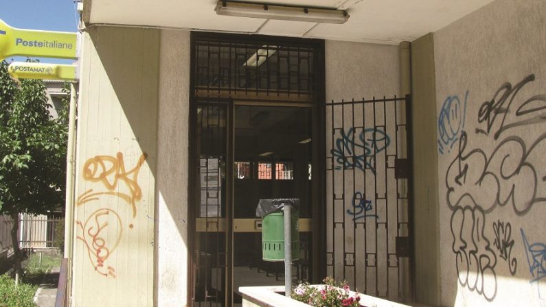 A Venosa l’incuria domina
tra le strade del centro