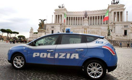 Polizia, nuovi look e tecnologia sulle volanti
Sperimentazione parte dalle pattuglie calabresi