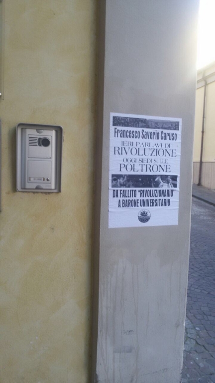 «Da fallito rivoluzionario a barone universitario»
Scritte contro Caruso all’Università di Catanzaro