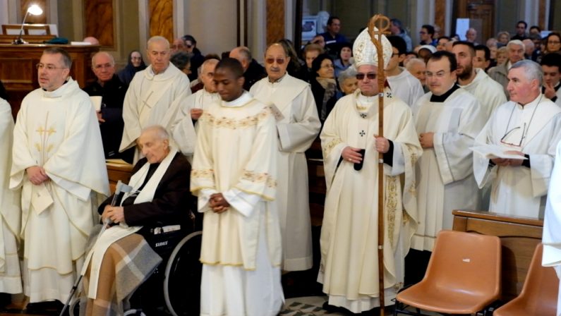 Cominciano i riti più sentiti della Pasqua
Nelle chiese e in strada si rivive la Passione