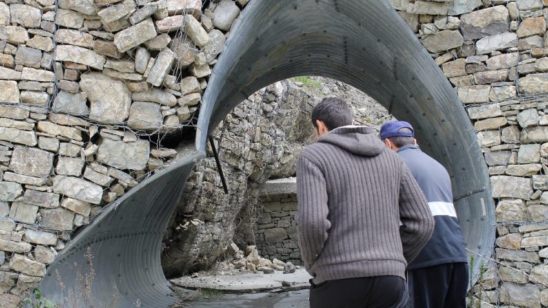 Viaggio tra le frane che hanno devastato Oriolo
Le immagini del territorio stravolto