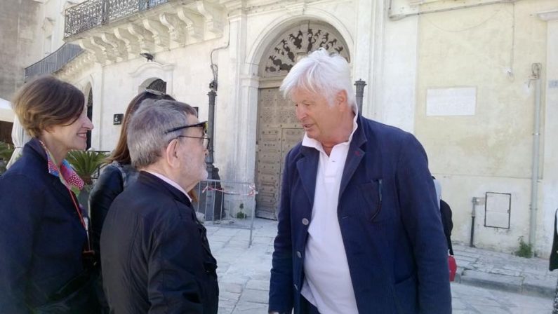 Fernando Arrabal torna a Matera
40 anni dopo l’Albero di Guernica