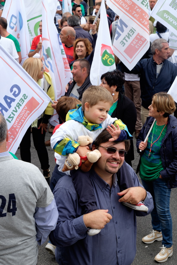 Protesta dei lavoratori dell’indotto Eni
La mobilitazione per lo sblocco delle autorizzazioni