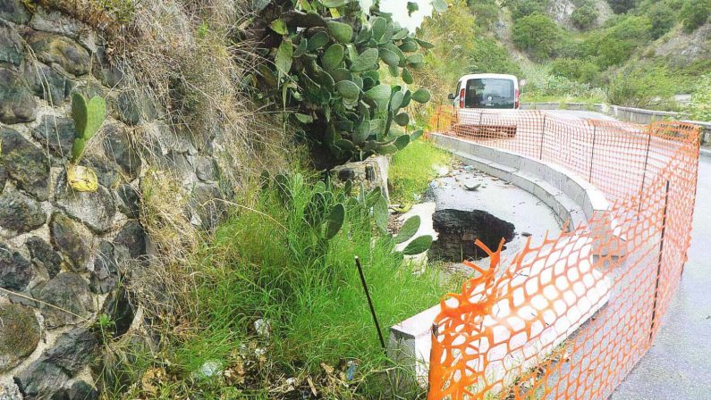 LE FOTO – I danni e i lavori di ripristino
Le frane aumentano in provincia di Reggio