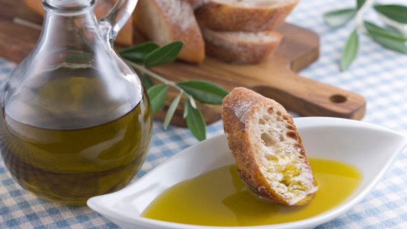La crisi dell'olio di oliva italiano: Coldiretti denuncia il crollo della produzione