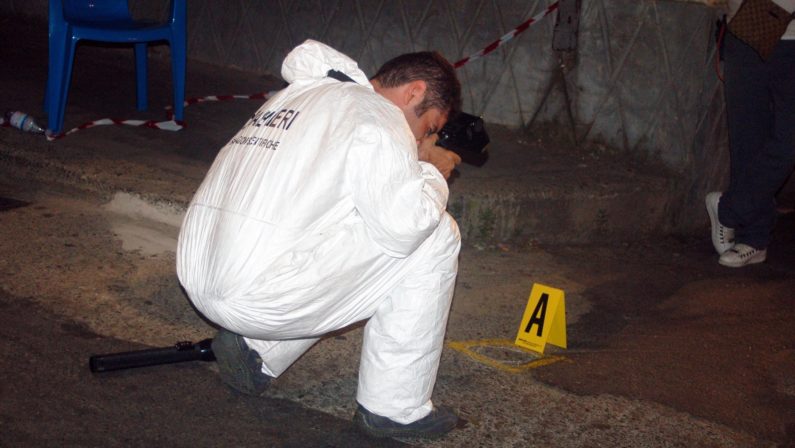 Omicidio in pieno centro a Crotone, ucciso un diciottenneIl killer ha colpito all'interno dell'associazione Libere donne