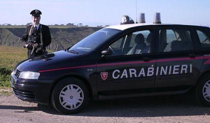 Detenzione abusiva di armi e munizioni
I carabinieri arrestano tre uomini