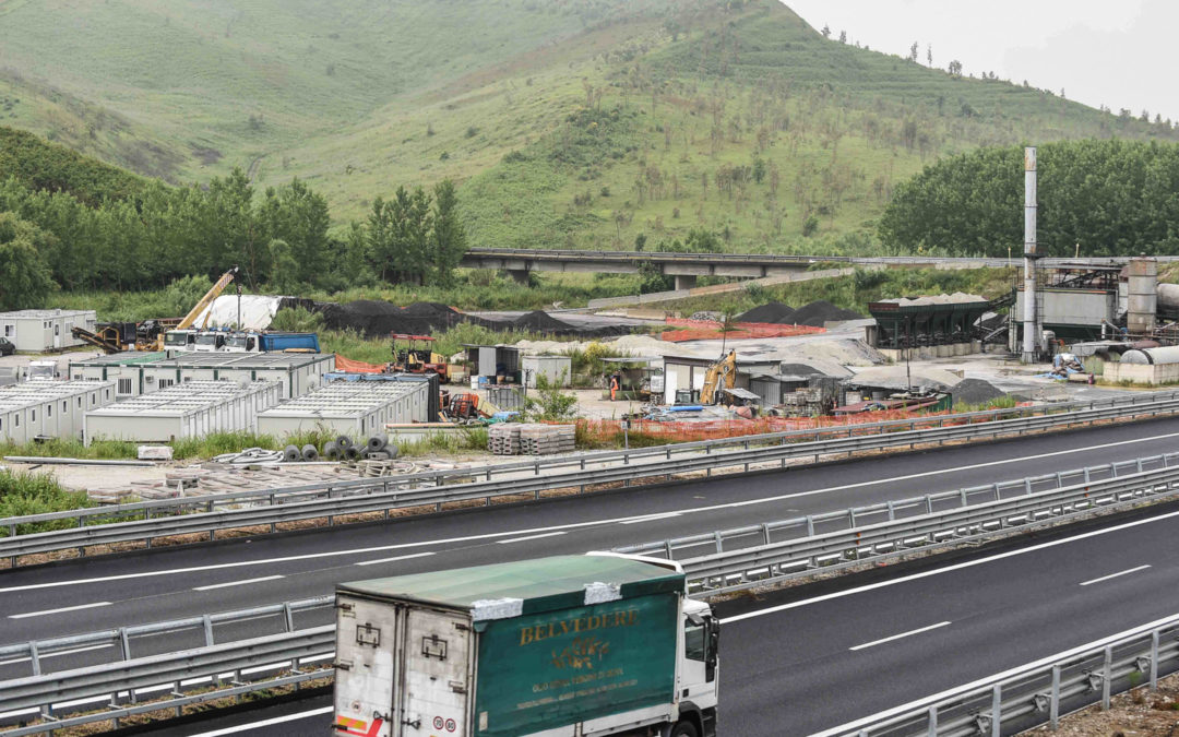 Un cantiere dell'autostrada Salerno-Reggio Calabria