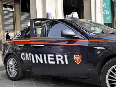 Ruba 42 porte comprese di telaio, arrestato un uomo a Villa San Giovanni