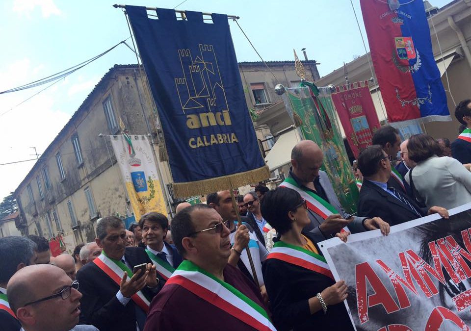 Amministratori “sotto tiro” in marcia a Polistena  Sindaci d’Italia contro i condizionamenti mafiosi
