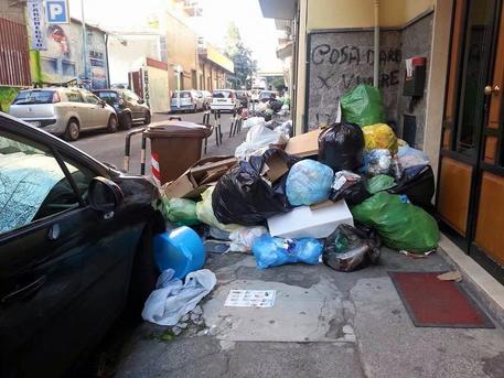 Differenziata allo 0% a Giugliano di Napoli, danno da ben 3 milioni di euro