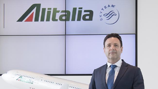 Aeroporto di Reggio Calabria, Alitalia accusa Oliverio«Abbiamo atteso 15 mesi senza avere risposte»