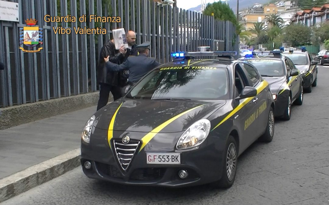 Napoli, sequestrate 8 tonnellate di sigarette