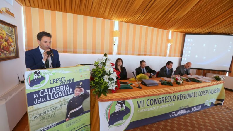 Giuseppe Brugnano confermato segretario regionaleIl Coisp Calabria a congresso sui temi della legalità