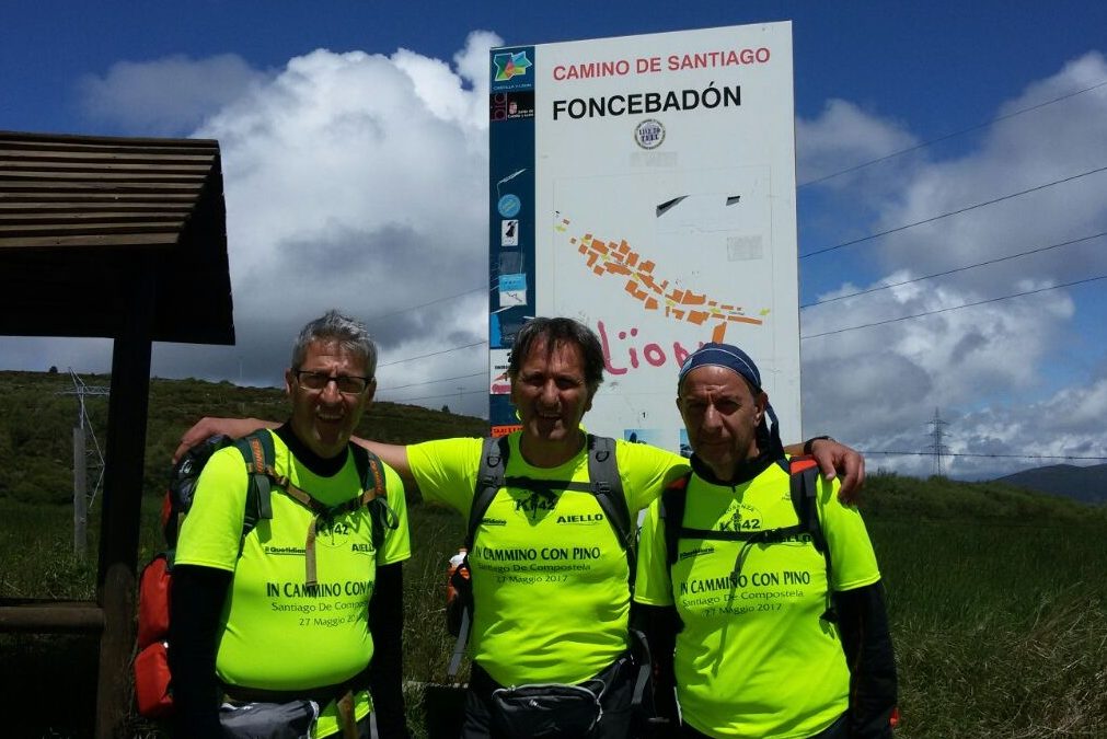 Franco, Silvio e Giampiero all'arrivo di Foncebadon