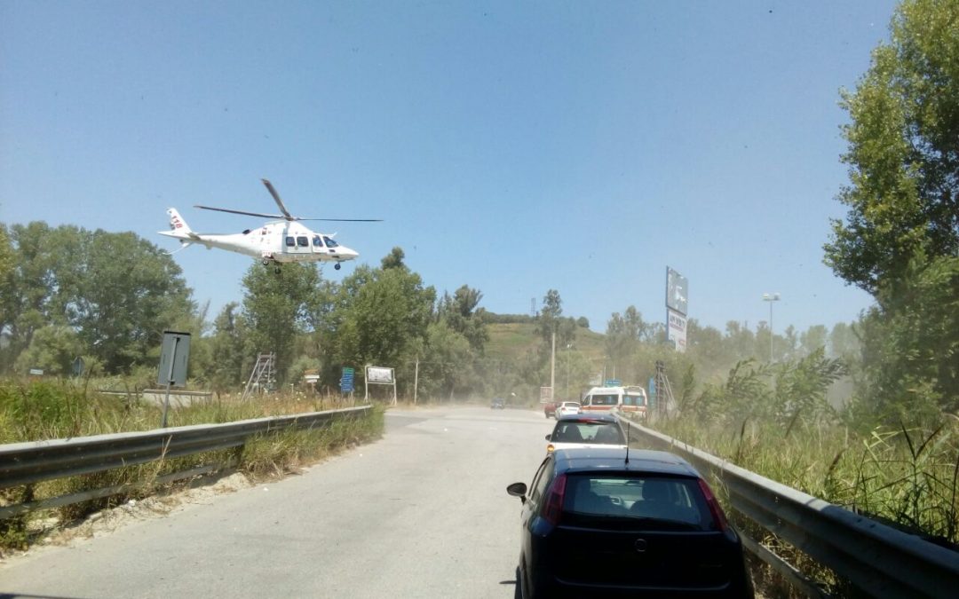 L'arrivo dell'elisoccorso a Savini di Sorianello