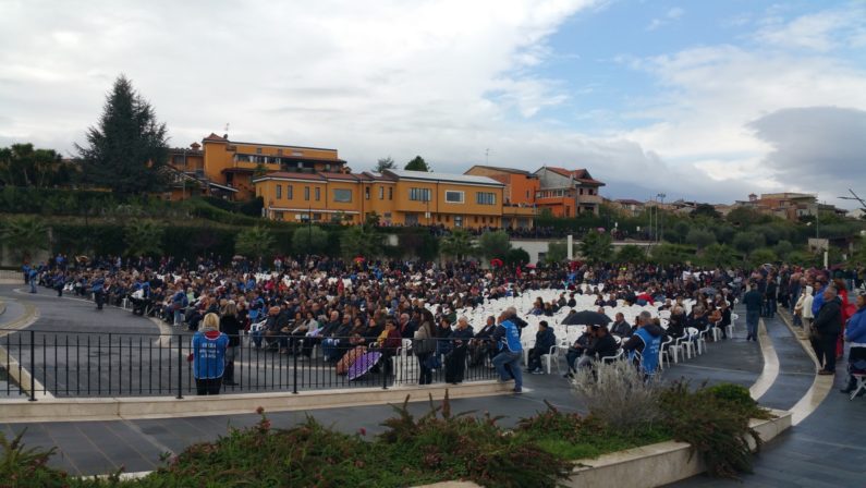 Fondazione Natuzza, a rischio raduno cenacoli del 13 maggio: Si acuisce lo scontro con la diocesi di Mileto-Nicotera-Tropea