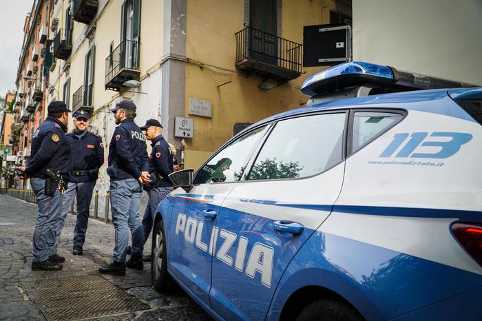 Allarme “stese”: si spara ancora nel centro di Napoli
