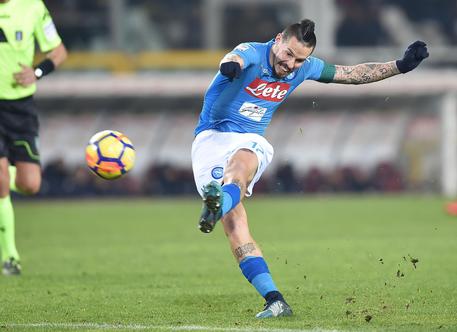 Napoli corsaro a Torino, vince 3-0