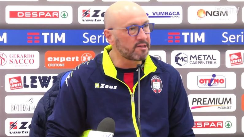 Serie A, il Crotone verso la sfida con il ChievoZenga: «Giocheremo con coraggio e follia»
