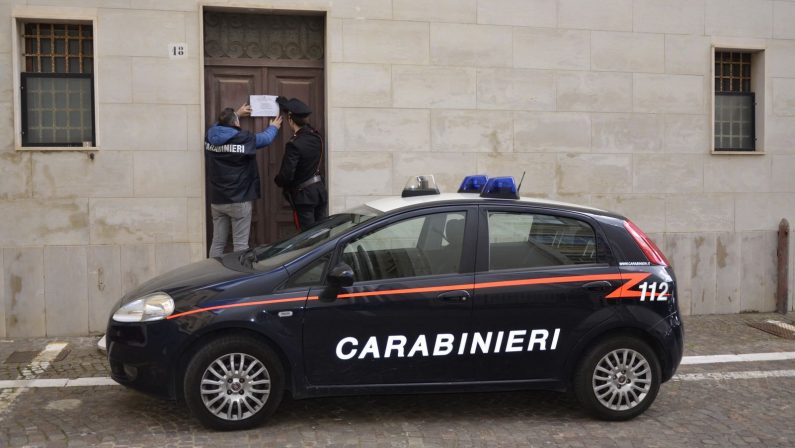 Associazione "Calabresi nel mondo", inchiesta sui fondi  Sequestro beni e tre indagati. C'è anche Pino Galati