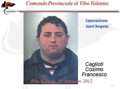 Detenuto vibonese morto nel carcere di SecondiglianoFamiglia presenta esposto in procura: aveva 30 anni