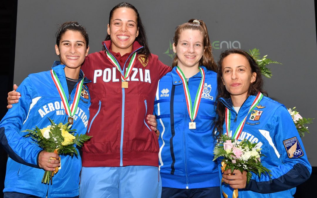 Francesca Palumbo (prima da sinistra) ai Campionati assoluti di Milano - foto Bizzi