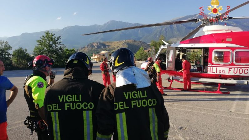 Salvata escursionista caduta in una gola nel RegginoAnche un elicottero per recuperare la donna ferita