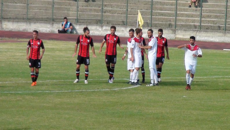 Il punto sulla Serie D. Castrovillari in trasferta nel proprio stadio: chance da sfruttareCittanovese e Roccella: gare interne da dover solo vincere