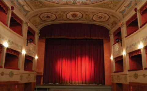 Avellino, Al Teatro Gesualdo Si Ride Con Gino Rivieccio E I Suoi ...