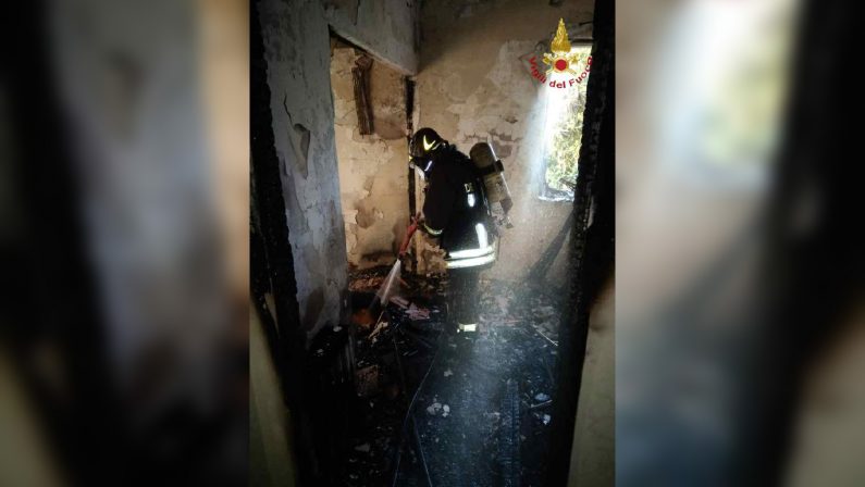 Incendio doloso in una casa di riposo a Reggio CalabriaIntossicati 12 anziani. Arrestato responsabile del rogo