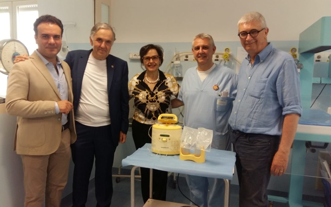 Il Rotary Hipponion dona un tiralatte all’ospedale  Lo strumento consegnato al reparto di neonatologia