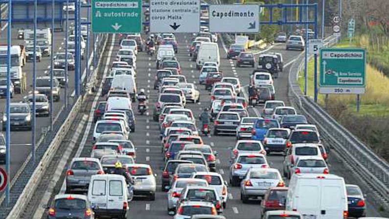 Tangenziale di Napoli, chiusa per lavori l'entrata della stazione di Fuorigrotta