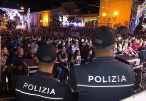 Sparatoria a Piscopio, festa di San Michele blindata
Massiccia presenza di Polizia al concerto di Anna Tatangelo