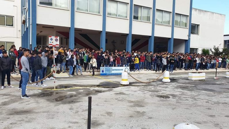 Dolore e tristezza al Nautico di Pizzo dopo la morte del docente Pierluigi Freda