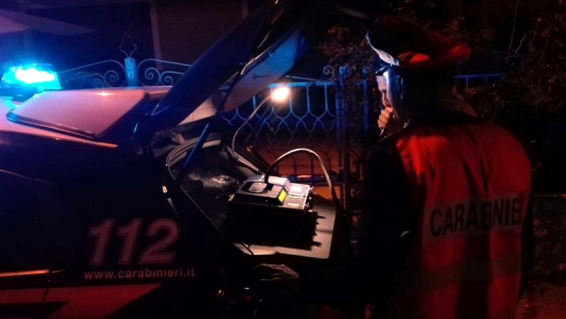 Ubriaco alla guida di un auto: 25enne denunciato