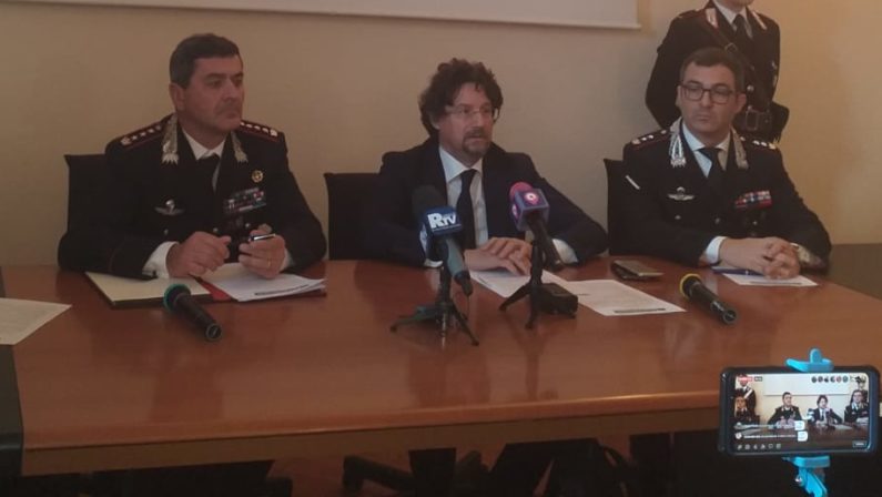 Truffa aggravata e corruzione, 11 arresti tra cui il sindaco di Villa S.Giovanni: «Gestione quasi privata di un ufficio pubblico»