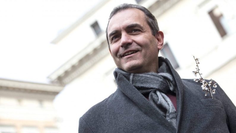 Verso il voto, de Magistris: «Potrei dimettermi da sindaco di Napoli a Ferragosto»