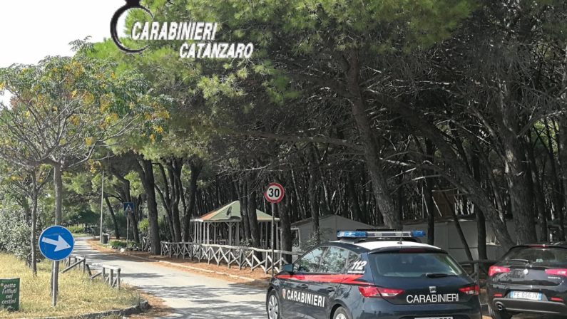 Carabiniere ferito durante l'arresto di due ladri a Catanzaro. Uno è fuggito e l'altro bloccato