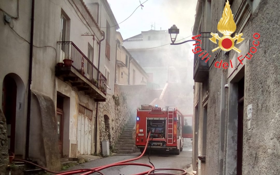 L'incendio dell'abitazione