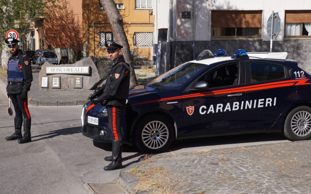 Napoli, 16enne minaccia il suicidio: salvata dai carabinieri