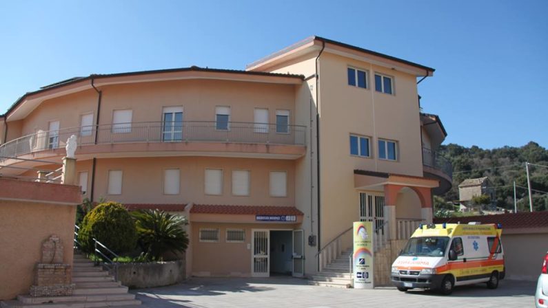 Coronavirus, diventano sette i positivi a Sant'Andrea Apostolo dello Ionio