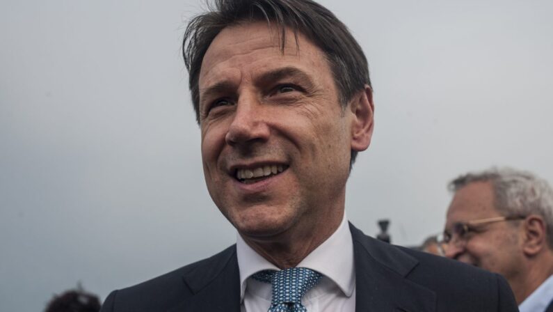 Conte “Transizione gentile verso il cashless”