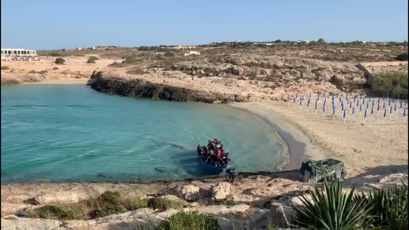 Sbarco di migranti a Lampedusa