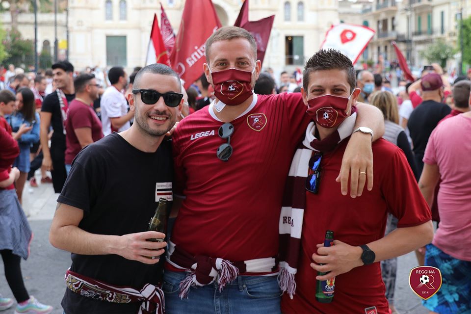 FOTO - La Reggina Torna In Serie B, La Festa Per Le Strade - Il ...