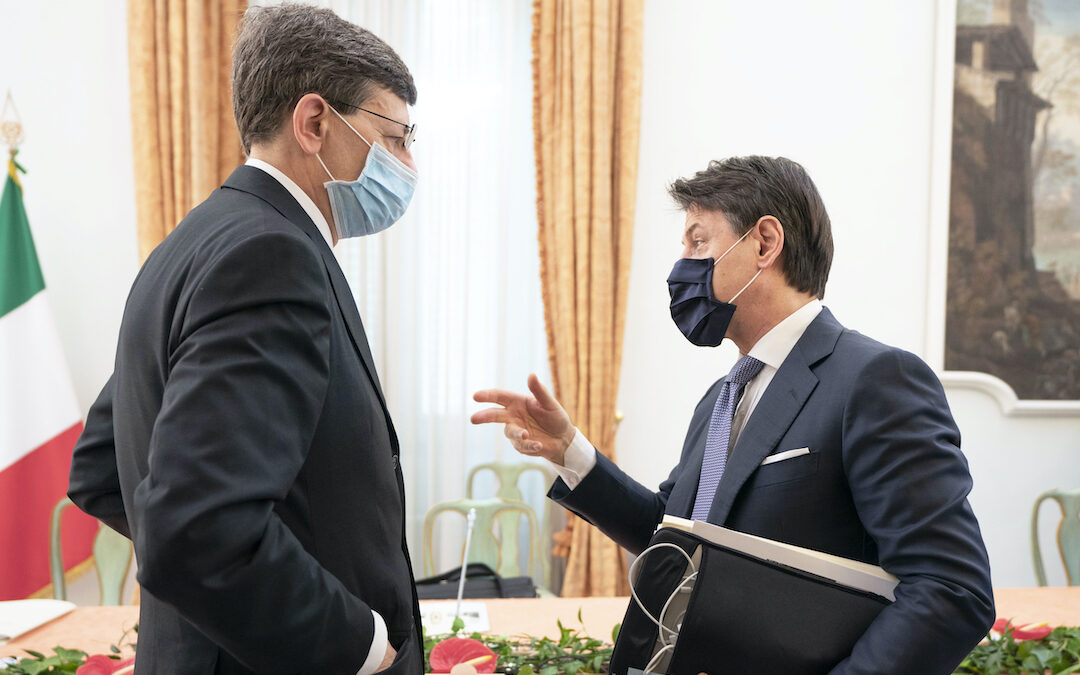 Vittorio Colao e Giuseppe Conte (Foto Filippo Attili/LaPresse)